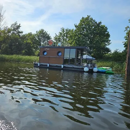 Διαμέρισμα Ms Terra, Dom Na Wodzie Houseboat Na Odrze Βρότσλαβ